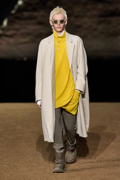 Look 20